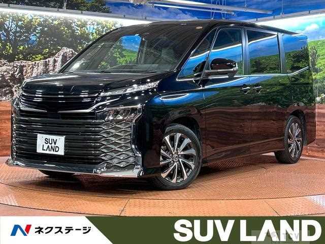 2023 Toyota Voxy