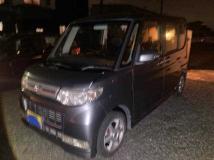 2010 Daihatsu Tanto