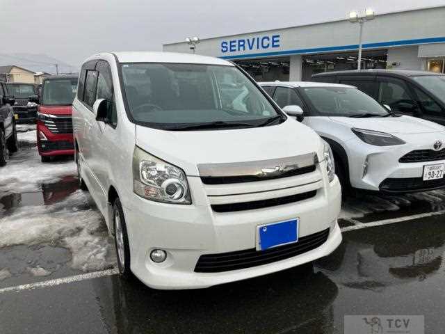 2009 Toyota Noah