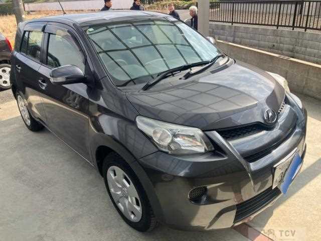 2015 Toyota IST