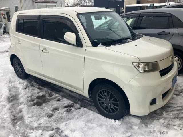 2010 Toyota bB