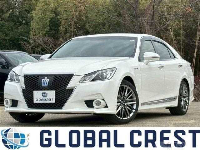 2013 Toyota Crown Hybrid