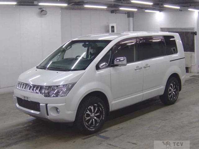 2013 Mitsubishi Delica D5