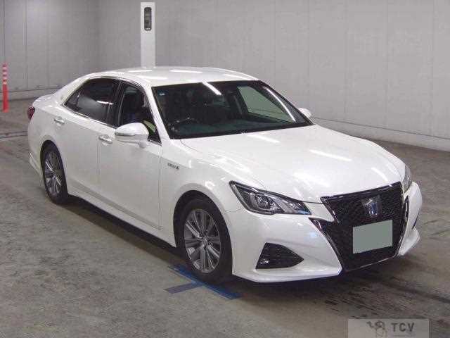 2018 Toyota Crown Hybrid