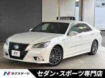 2013 Toyota Crown Hybrid