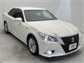 2013 Toyota Crown Hybrid