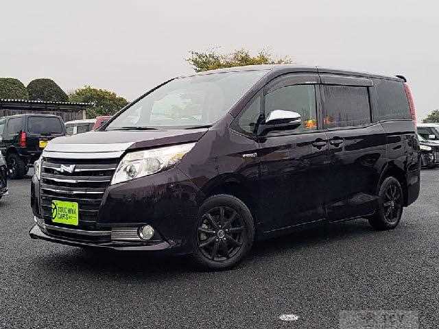 2014 Toyota Noah
