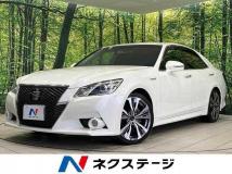 2013 Toyota Crown Hybrid