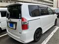 2007 Toyota Noah