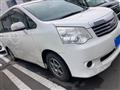 2011 Toyota Noah
