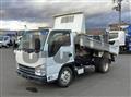 2014 Isuzu Elf Truck