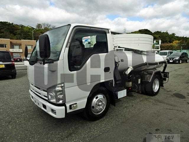 2013 Isuzu Elf Truck