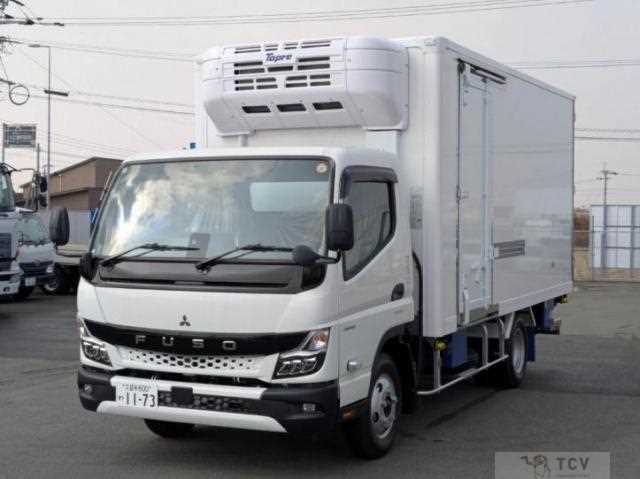 2025 Mitsubishi Fuso Canter