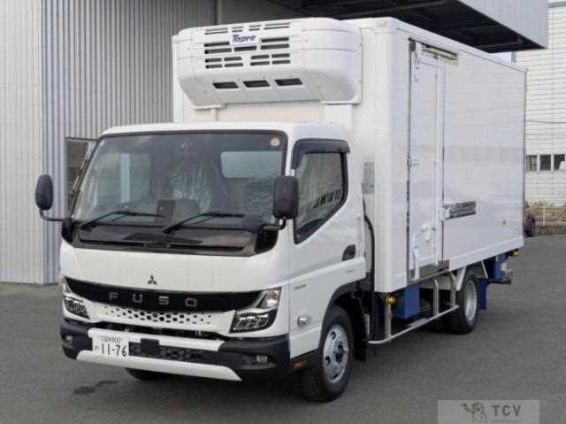 2025 Mitsubishi Fuso Canter
