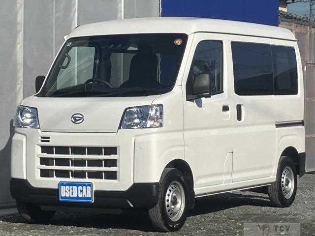 2025 Daihatsu Hijet Cargo
