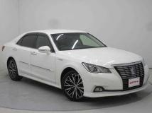 2016 Toyota Crown Hybrid