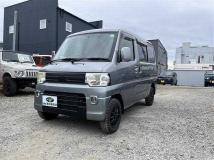 2014 Mitsubishi Minicab Van