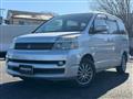 2004 Toyota Voxy