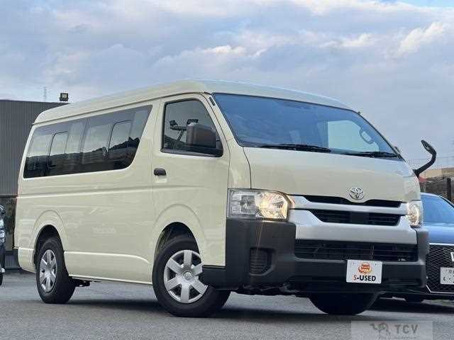 2022 Toyota Hiace Wagon