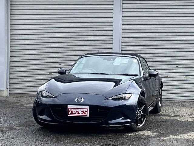 2023 Mazda Roadster