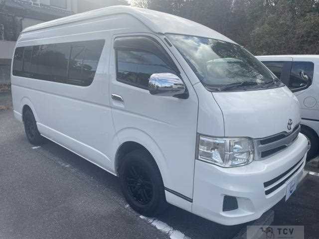 2011 Toyota Hiace Commuter