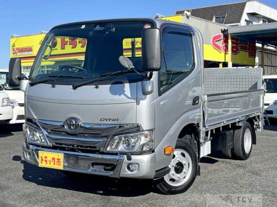 2022 Toyota Dyna Truck