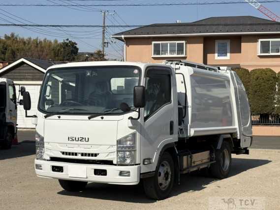 2016 Isuzu Elf Truck