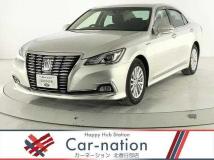 2017 Toyota Crown Hybrid
