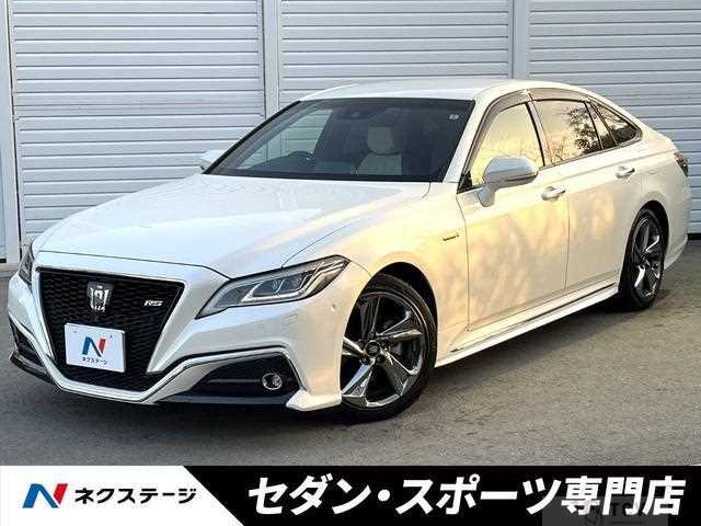 2019 Toyota Crown Hybrid