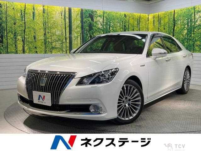 2014 Toyota Crown Majesta