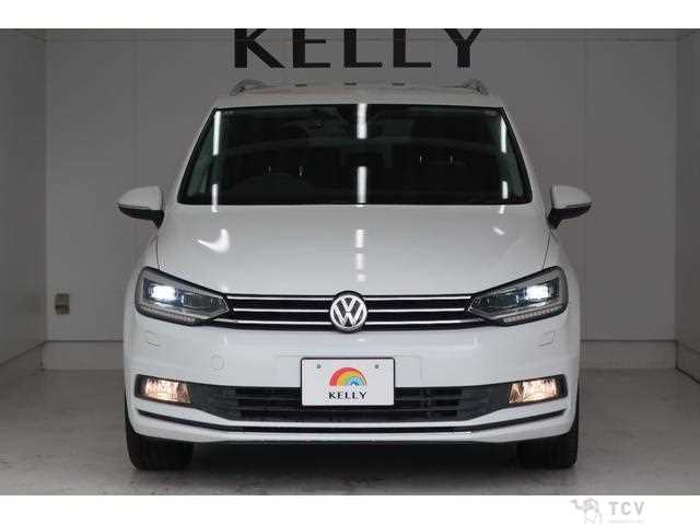 2016 Volkswagen Golf Touran