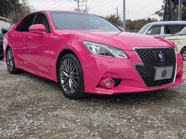 2014 Toyota Crown Hybrid