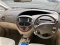 2005 Toyota Estima