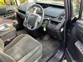2013 Toyota Voxy