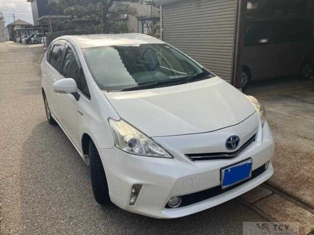 2012 Toyota PRIUS α