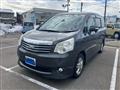 2012 Toyota Noah