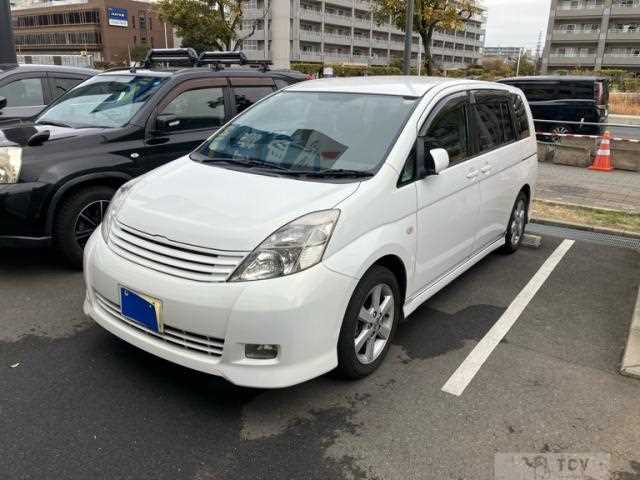 2005 Toyota Isis