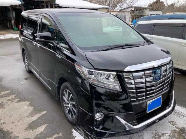 2015 Toyota Alphard Hybrid