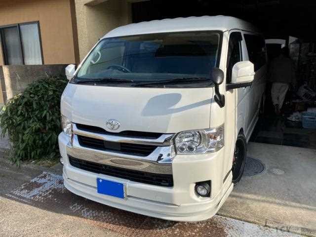 2022 Toyota Hiace Wagon