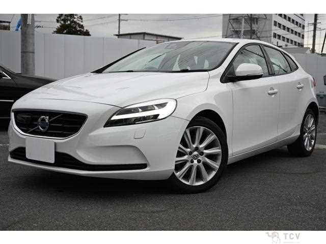 2019 Volvo V40