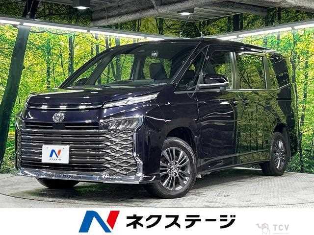 2022 Toyota Voxy