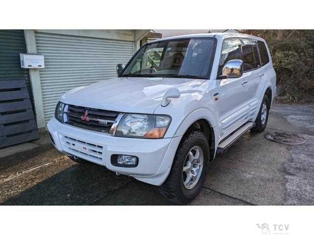 2002 Mitsubishi Pajero