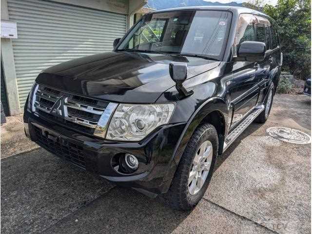 2012 Mitsubishi Pajero