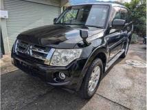 2012 Mitsubishi Pajero