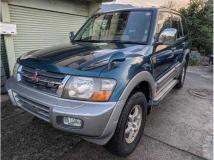 2002 Mitsubishi Pajero