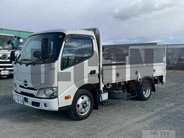 2023 Hino Dutro