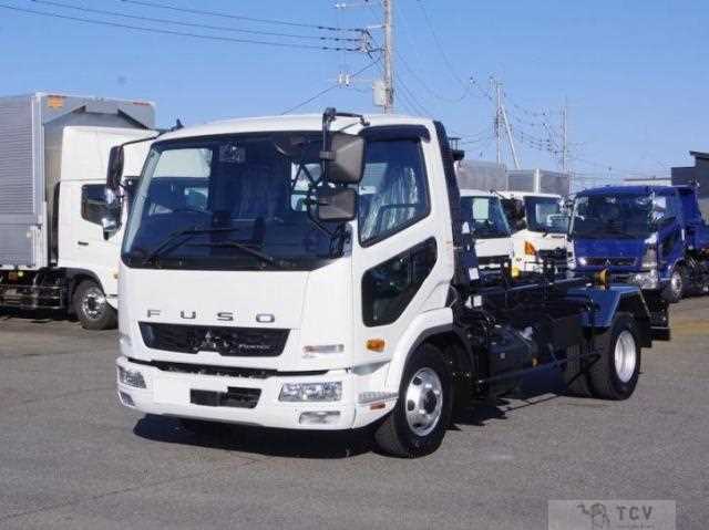 2025 Mitsubishi Fuso Fighter