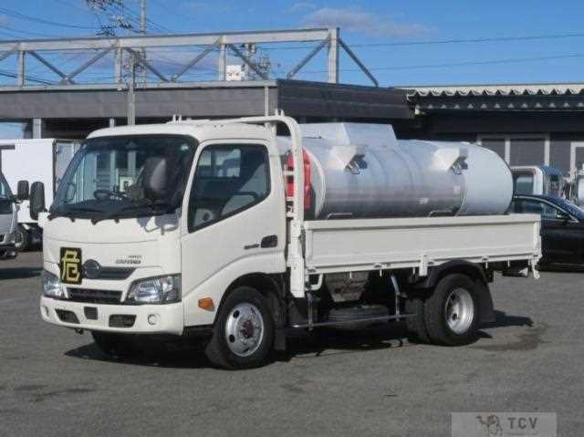 2017 Hino Dutro