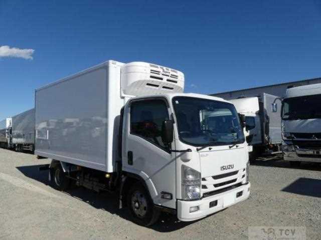 2020 Isuzu Elf Truck