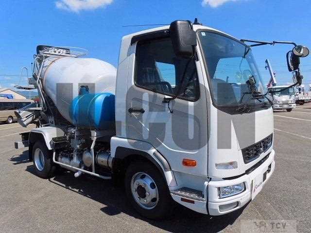 2025 Mitsubishi Fuso Fighter